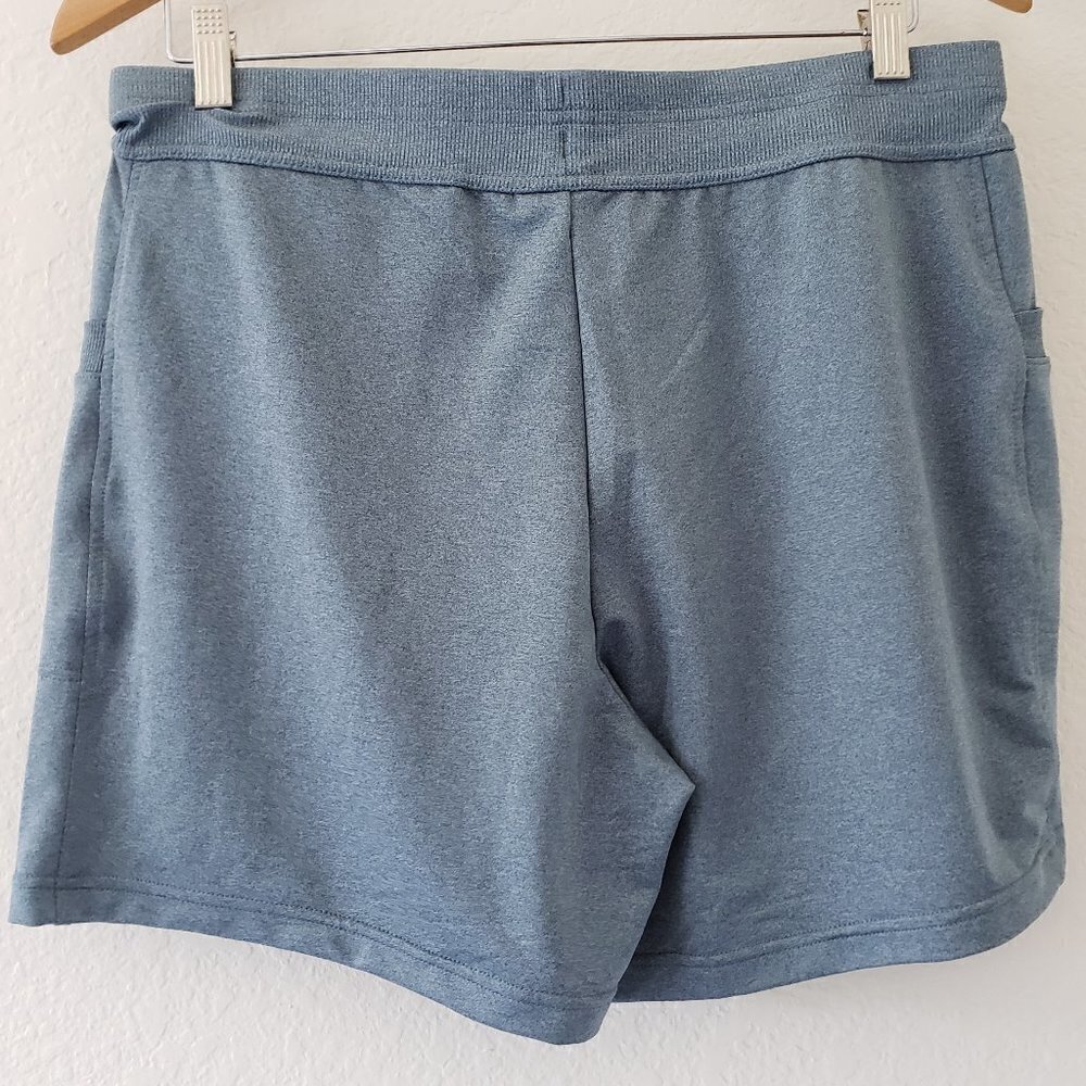 NWT - 32 Degrees Ladies' Side Pocket Short - Size Large - Picture 5 of 5